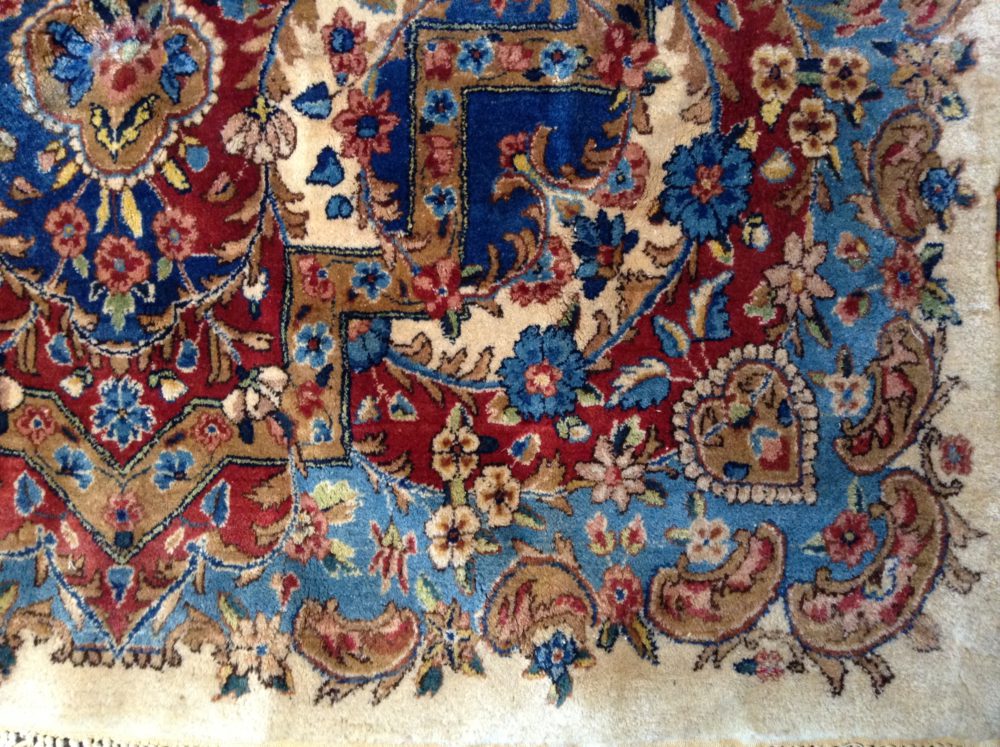 05821 Kerman Yazd Persian Natural Red & Blue 12-3x19-6 | Manoukian Rugs™ back corner