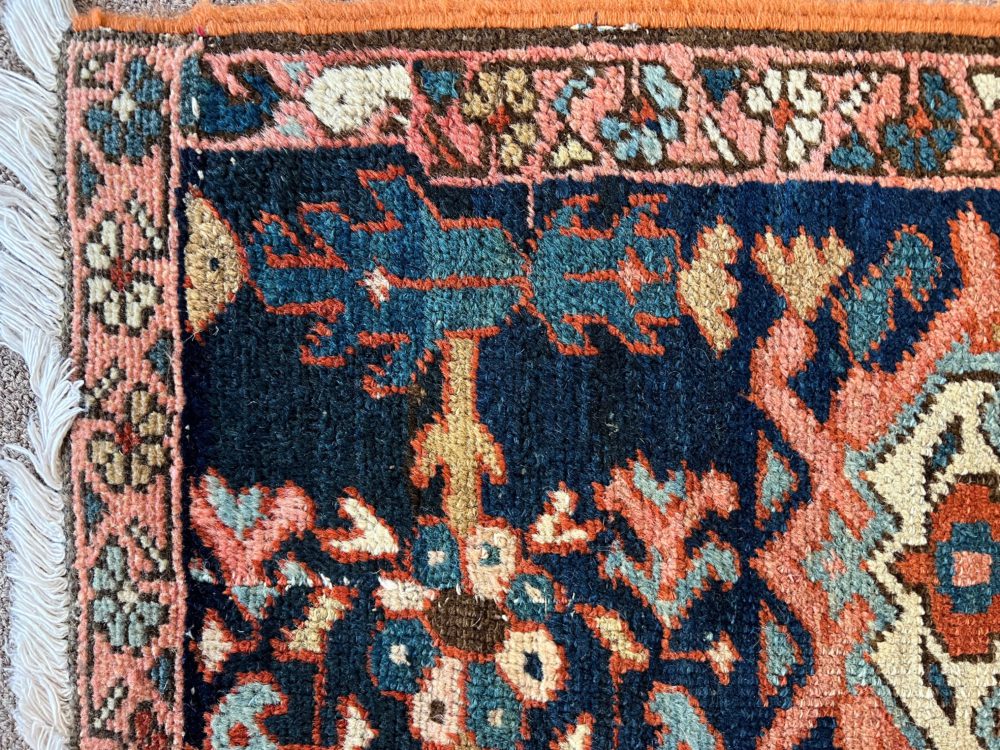 heriz persian 9-6x10-1 corner